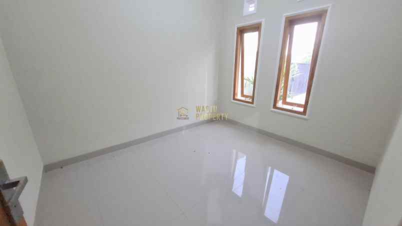 dijual rumah purwomartani kec kalasan