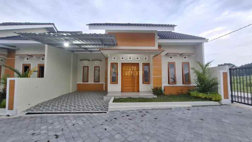 dijual rumah purwomartani kec kalasan