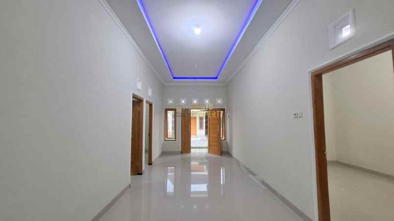 dijual rumah purwomartani kec kalasan