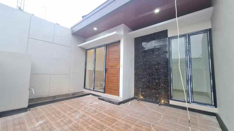 dijual rumah purwomartani kec kalasan