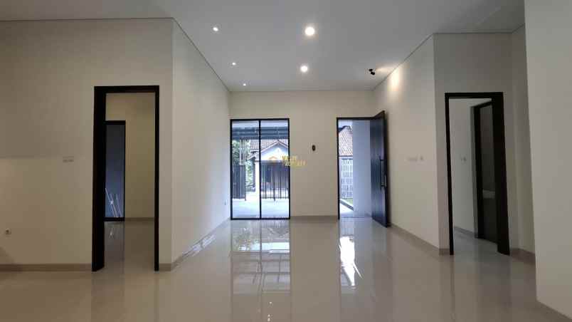 dijual rumah purwomartani kec kalasan