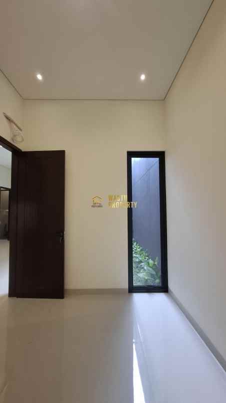 dijual rumah purwomartani kec kalasan