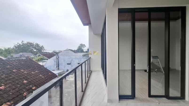 dijual rumah purwomartani kec kalasan