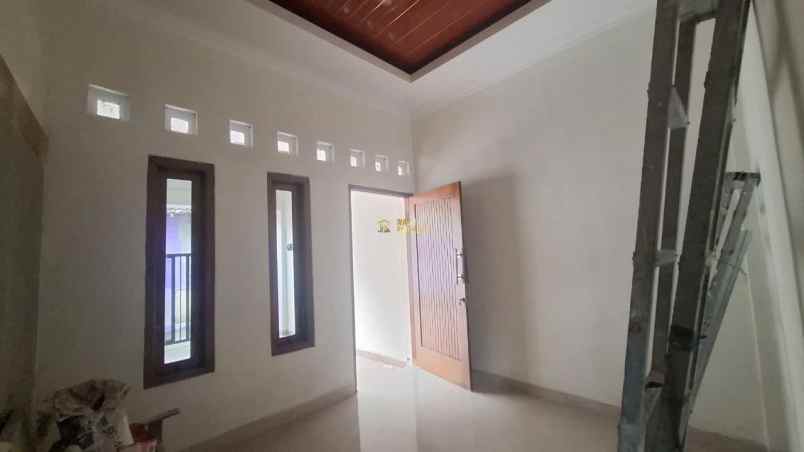 dijual rumah purwomartani kec kalasan