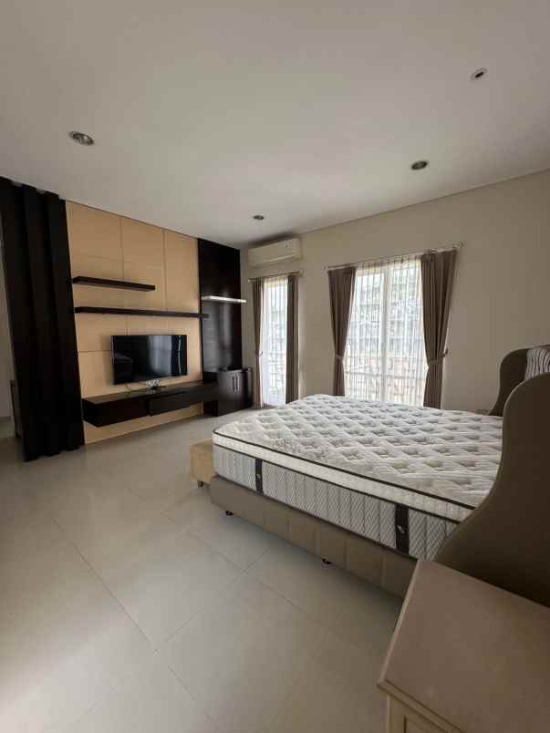 dijual rumah raffles garden citraland