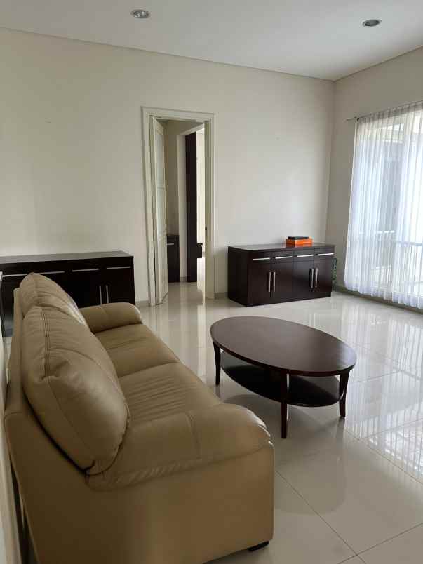 dijual rumah raffles garden citraland