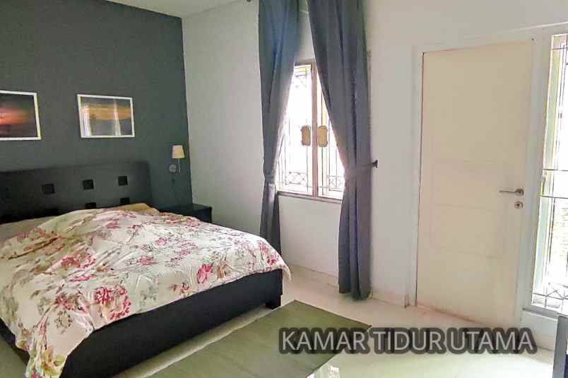 dijual rumah raffles hills full furnish cibubur