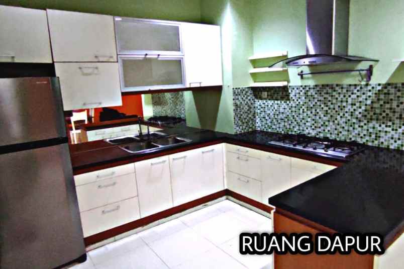 dijual rumah raffles hills full furnish cibubur