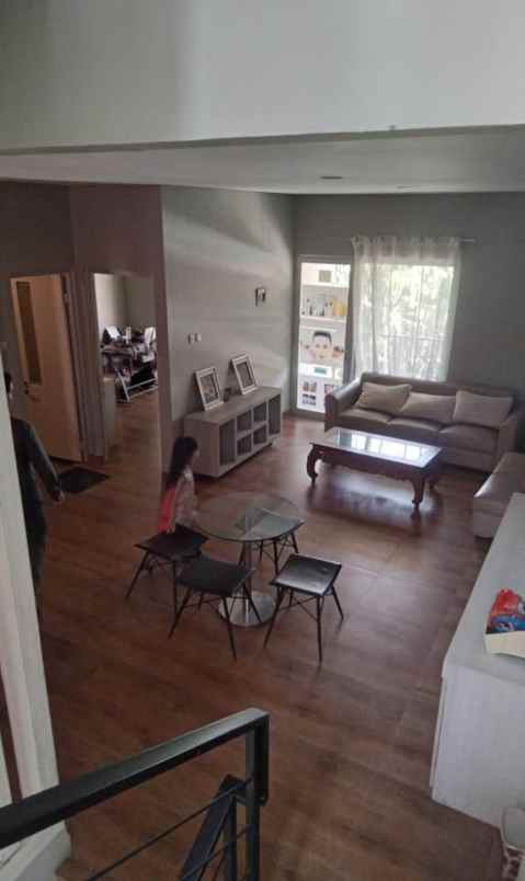 dijual rumah raffless hills cibubur