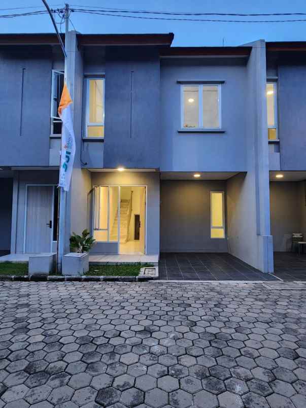 dijual rumah rangkapan jaya