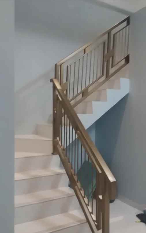 dijual rumah rangkapan jaya baru