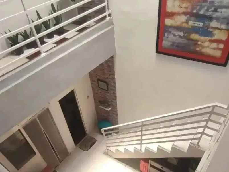 dijual rumah rawamangun