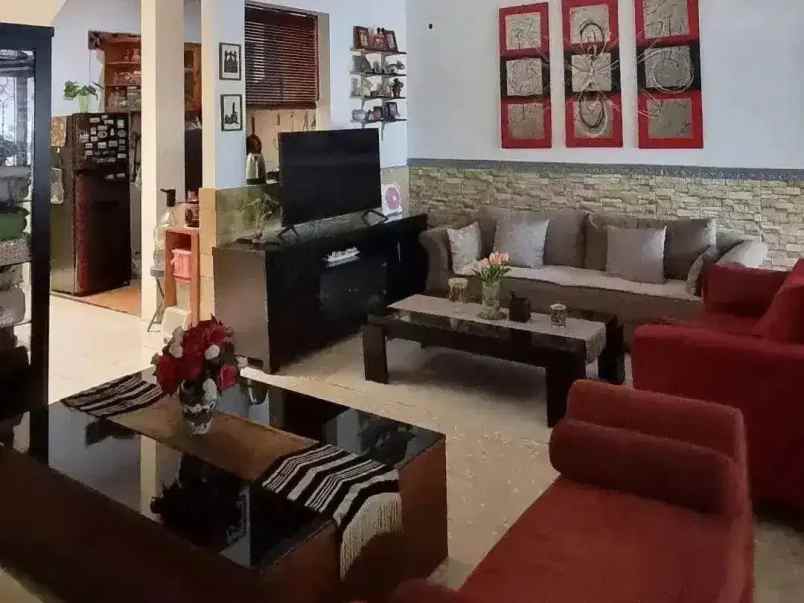 dijual rumah rawamangun