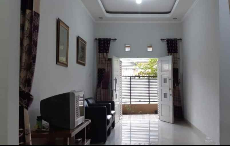 dijual rumah riung bandung