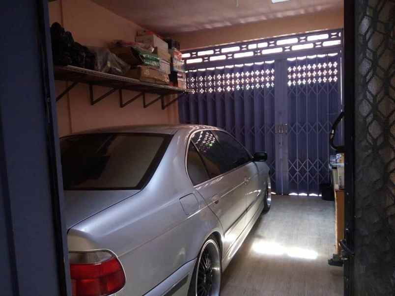 dijual rumah rungkut