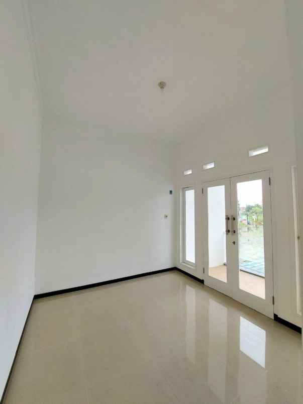 dijual rumah saptorenggo pakis malang