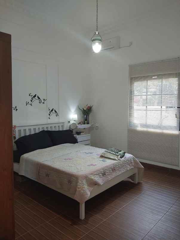 dijual rumah sariwangi