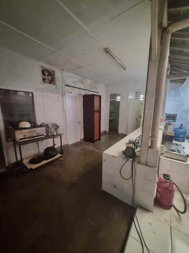 dijual rumah sayao jl riau