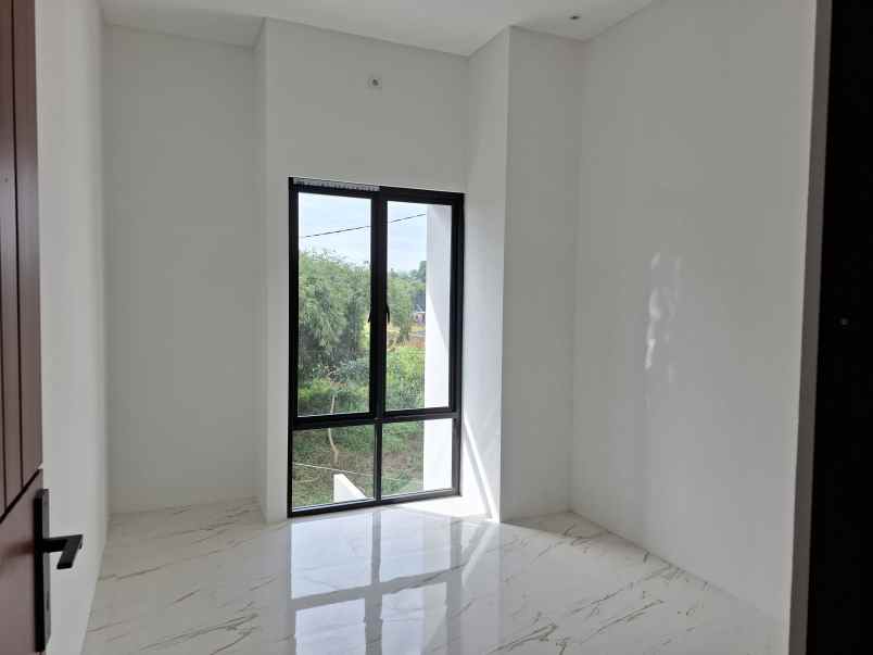 dijual rumah sempusari