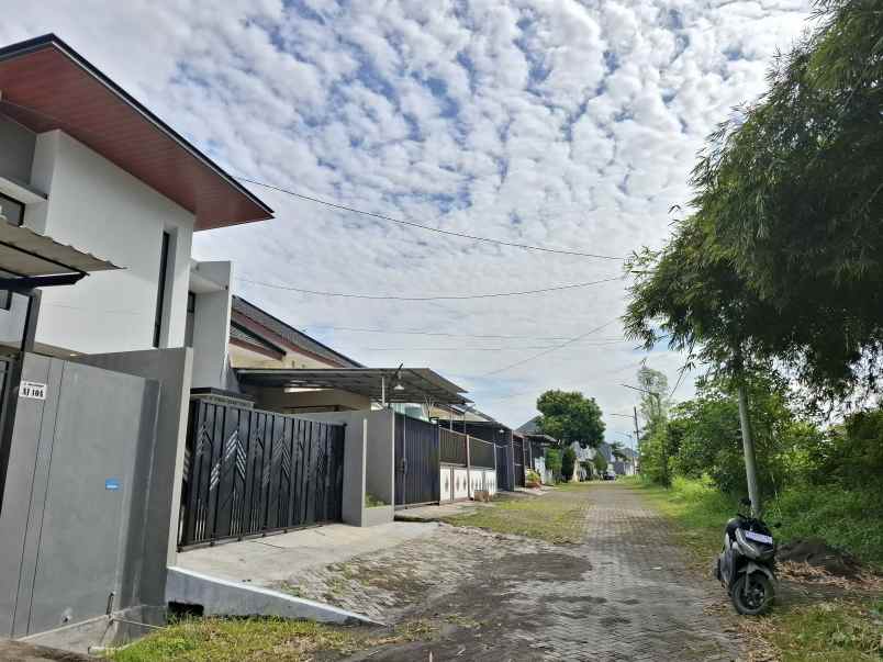 dijual rumah sempusari