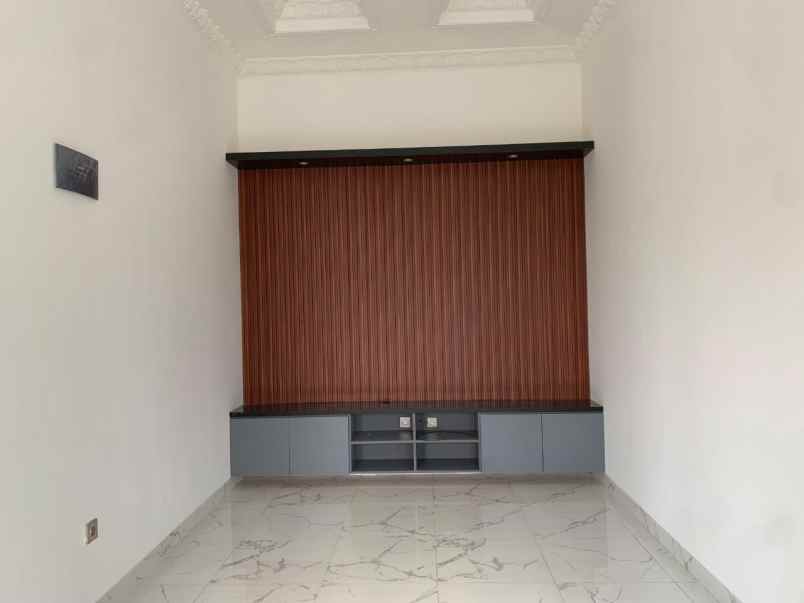 dijual rumah sentul city