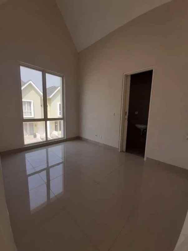 dijual rumah serpong