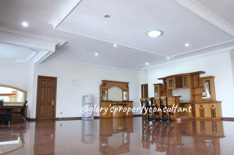 dijual rumah setiabudi lembang