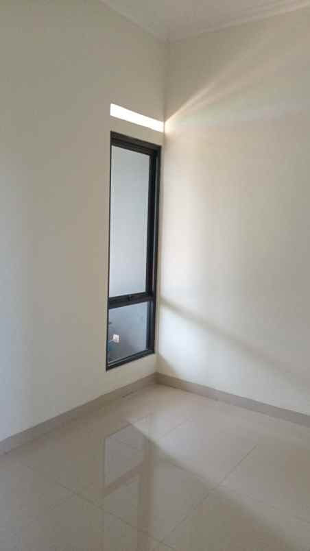 dijual rumah setu bekasi