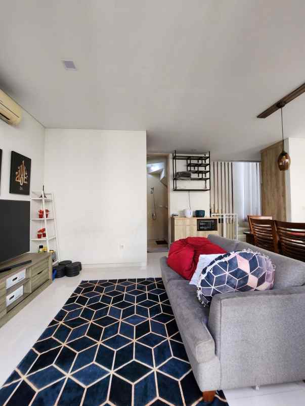 dijual rumah setu cipayung jaktim