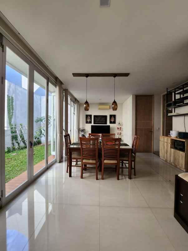 dijual rumah setu cipayung jaktim