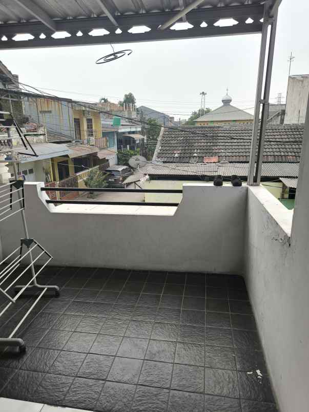 dijual rumah siap huni 2 lantai area tambun selatan