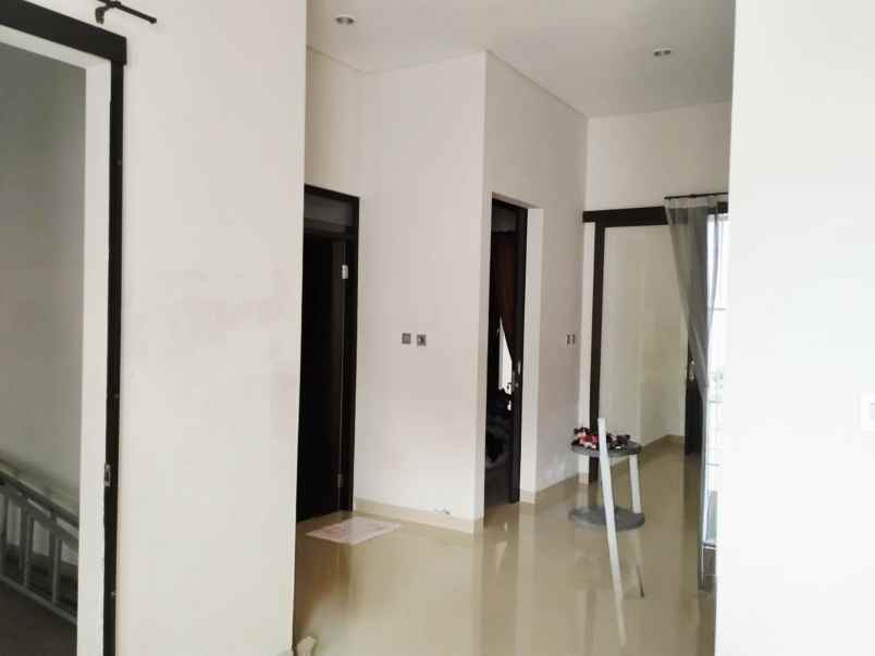 dijual rumah siap huni di kertajaya indah timur