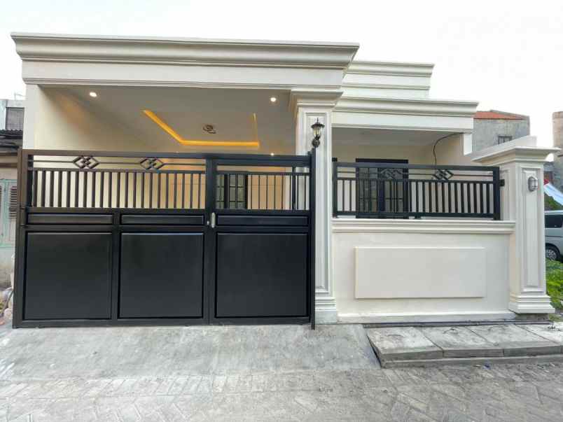 dijual rumah siap huni kemlaten sby selatan