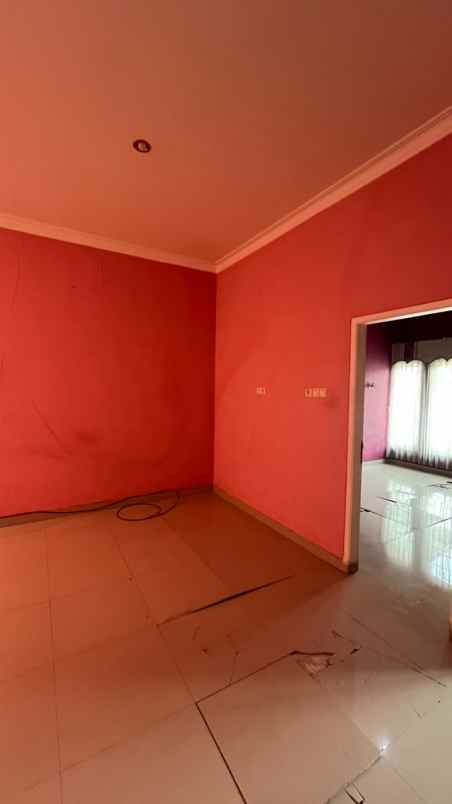 dijual rumah siap huni lokasi di sulfat malang