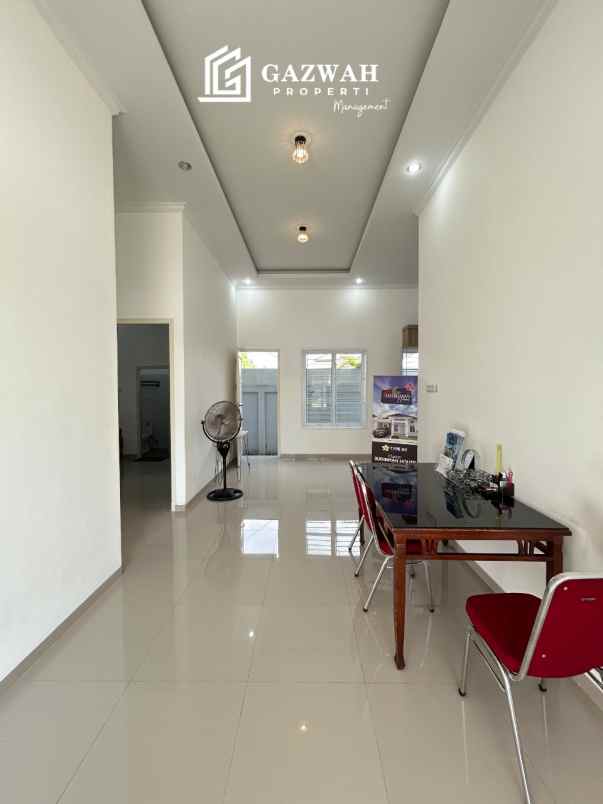 dijual rumah siap huni lokasi strategis