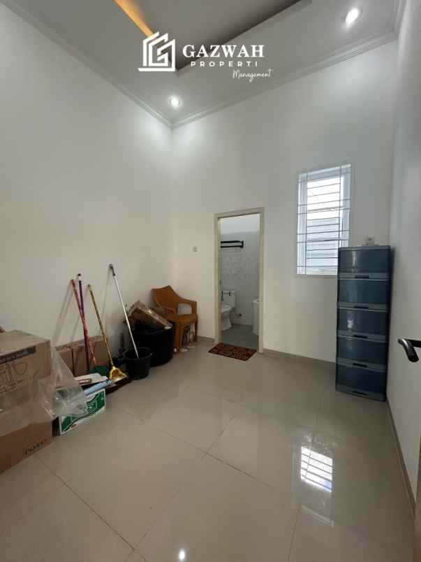 dijual rumah siap huni lokasi strategis