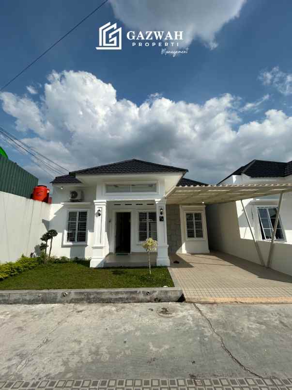 dijual rumah siap huni lokasi strategis