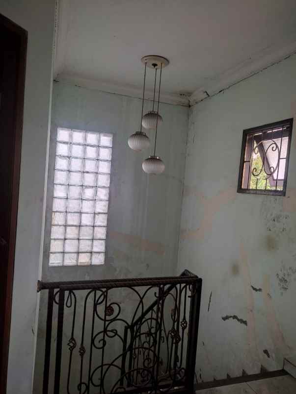 dijual rumah siaphuni di cluster taman harapan baru