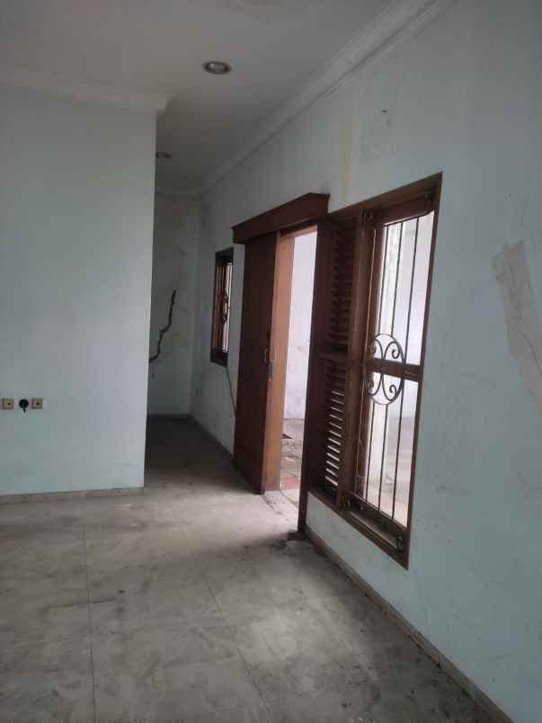 dijual rumah siaphuni di cluster taman harapan baru