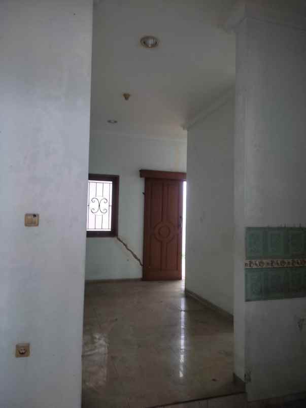 dijual rumah siaphuni di cluster taman harapan baru