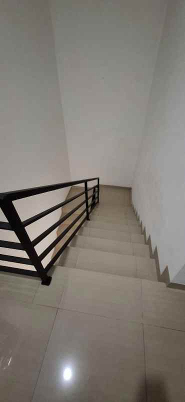 dijual rumah siaphuni di sunter agung utara