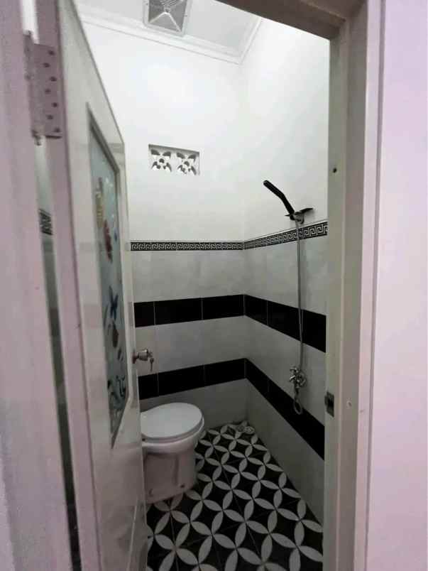 dijual rumah sidomoyo