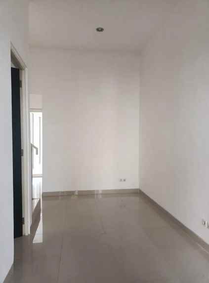 dijual rumah simpang darmo regency