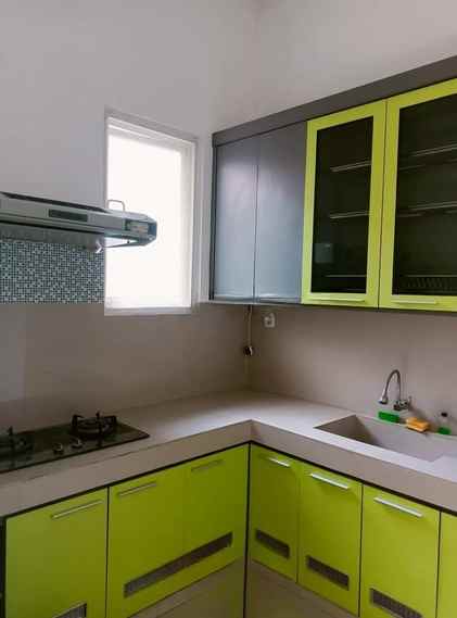 dijual rumah simpang darmo regency