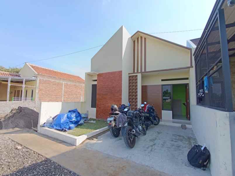 dijual rumah sraten trunuh klaten selatan