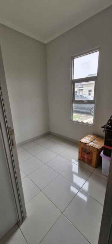 dijual rumah srimaya residence