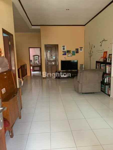 dijual rumah sukolilo
