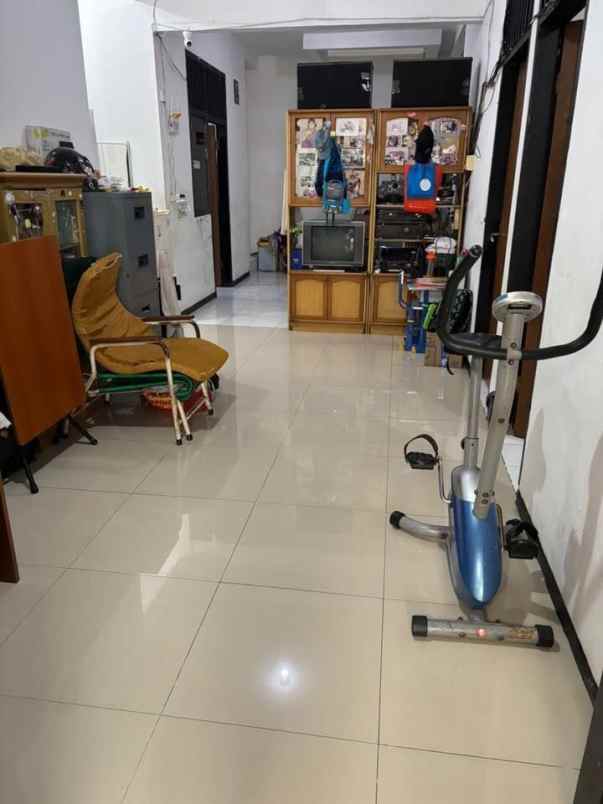 dijual rumah sutorejo prima utara
