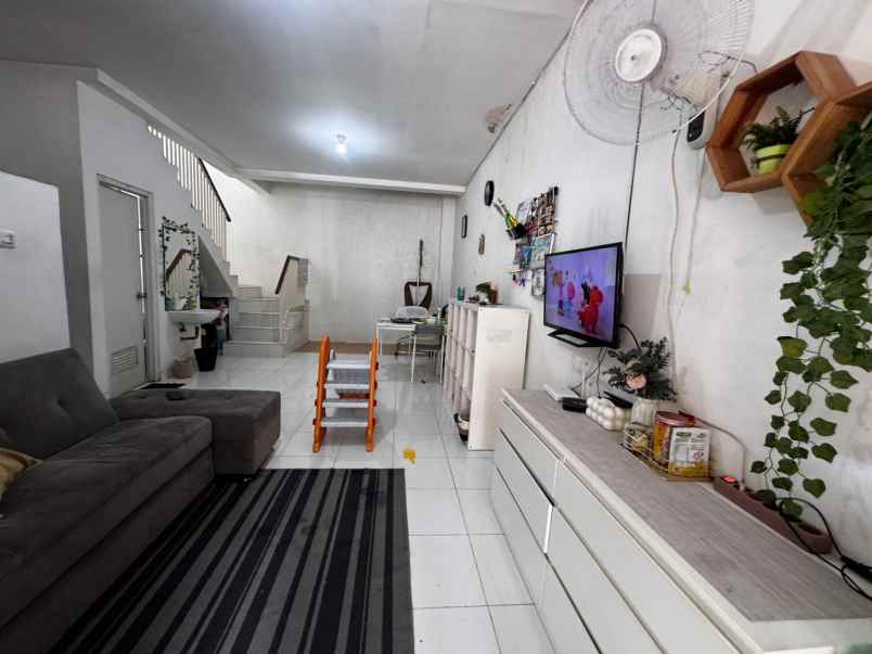 dijual rumah talaga bestari