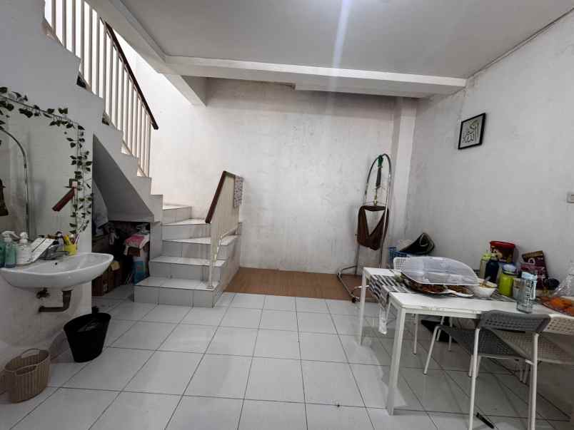 dijual rumah talaga bestari